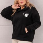 bluza-damska-z-kapturem-wzor-serce-lapka-czarna (5)