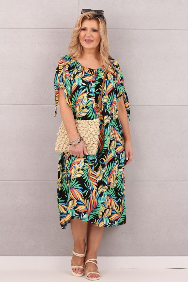 Czarna długa sukienka letnia plus size w liście