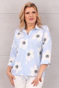 Elegancka bluzka z kołnierzem niebieska w kwiaty