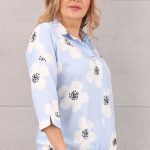 elegancka-bluzka-z-kolnierzem-niebieska-w-kwiaty (5)