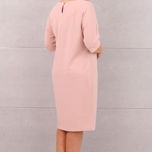 elegancka-sukienka-z-naszyjnikiem-pudrowy-roz (1)