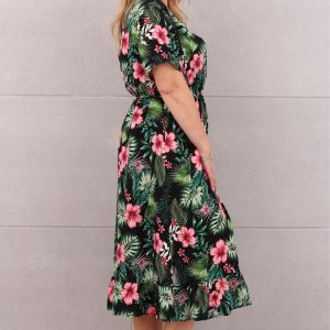 letnia-czarna-sukienka-w-hawajskie-kwiaty (3)