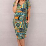 Letnia sukienka z wycięciem na plecach w rozety