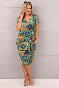 Letnia sukienka z wycięciem na plecach w rozety