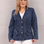 Żakiet jeansowy damski z ozdobnymi guzikami