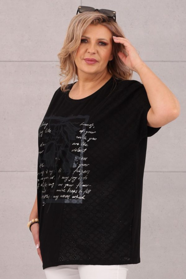 Czarna bluzka z ażurowym haftem