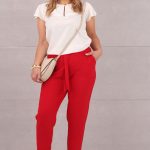czerwone spodnie z wiązaniem w pasie