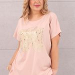 pudrowa bluzka z motylem