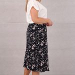 spodnica-za-kolano-trapezowa-granatowa (2)