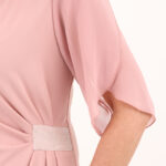 sukienka-z-marszczeniem-w-talii-pudrowy-roz (1)