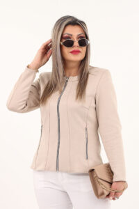 Beżowy żakiet damski XXL plus size dla puszystych kobiet