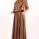 elegancka-sukienka-maxi-brazowa (1)