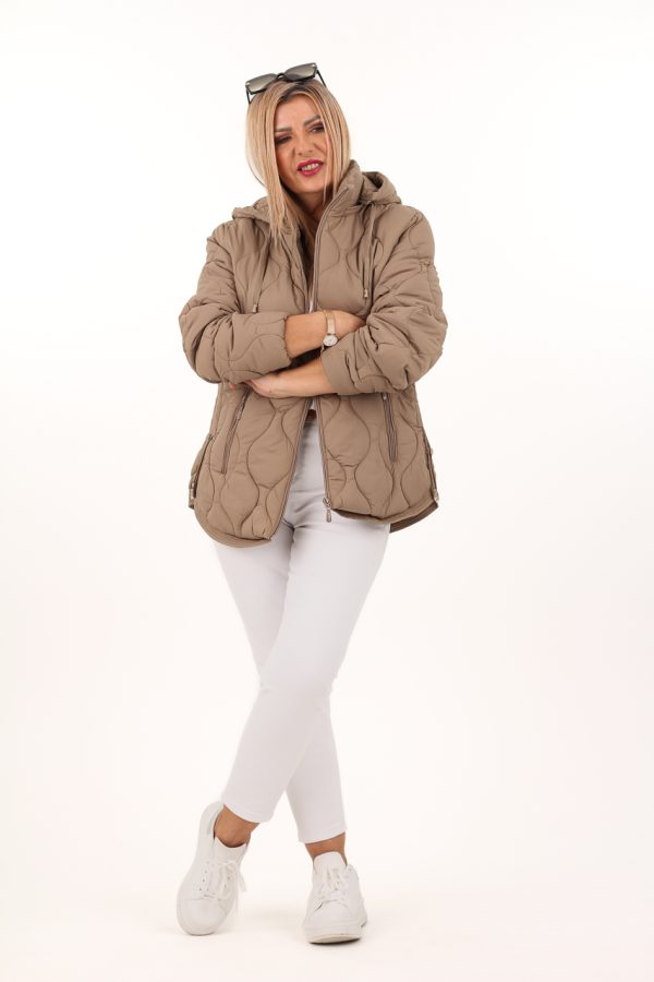 Pikowana kurtka ze ściągaczami beżowa