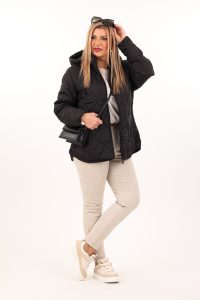 Pikowana kurtka ze ściągaczami czarna