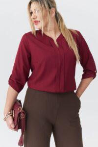 Elegancka bluzka w dużym rozmiarze bordowa – moda plus size