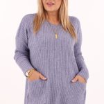 Lawendowy sweter prążkowany