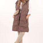 bezrekawnik-damski-dlugi-z-kapturem-brazowy (8)