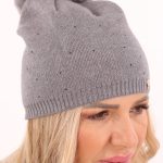 szara-czapka-z-krysztalkami (2)