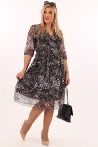 Sukienka ze wzorem panterki czarno-biała