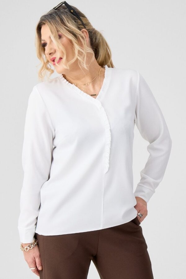 Bluzka z falbanką na dekolcie brązowa