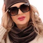 czapka-i-komin-damski-welurowy-brązowy (4)