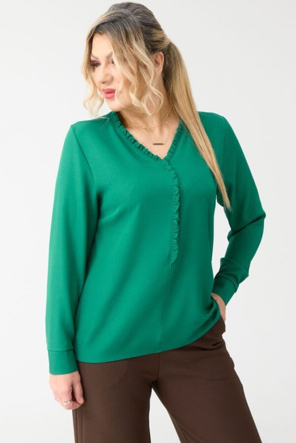 Bluzka z falbanką na dekolcie zielona