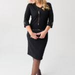 Sukienka-z-dekoltem-PLUS-SIZE-czarna (5)