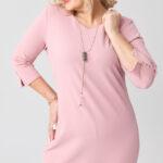 Sukienka-z-dekoltem-PLUS-SIZE-pudrowy-róż (4)