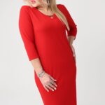 czerwona-sukienka-z-ozdobnym-dekoltem (2)