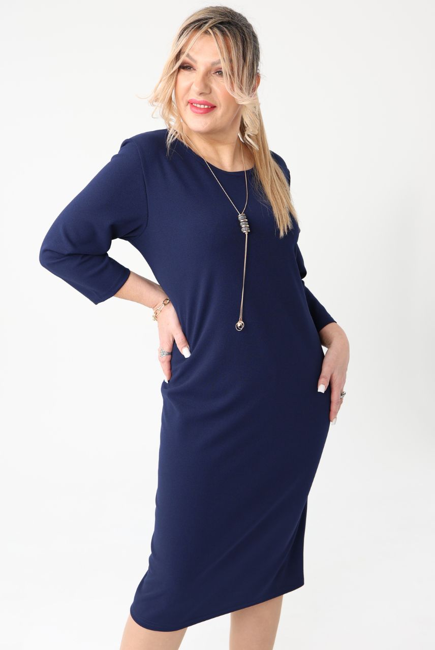 Prosta sukienka plus size granatowa