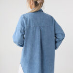 Jeansowa-koszula-z-dżetami-classic-denim-plus-size (4)