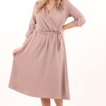 bezowa-sukienka-kopertowa-rozkloszowana (1)