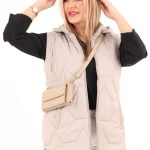 Bezrękawnik pikowany z kapturem jasnobeżowy