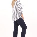 bialo-czarna-bluzka-z-guzikami-na-dekolcie (7)