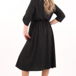 czarna-sukienka-kopertowa-rozkloszowana (7)