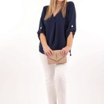 granatowa-bluzka-z-dekoltem-w-serek-z-zakladka (8)