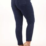 granatowe-jeansowe-spodnie-z-ozdobnymi-guzikami (7)