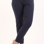 Granatowe spodnie eleganckie z wysokim stanem i paskiem