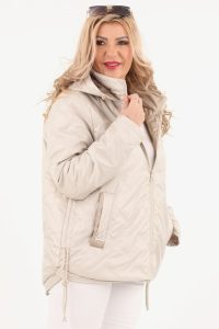 Przejściowa kurtka z regulowaną długością beżowa