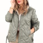 Przejściowa kurtka z regulowaną długością zielona