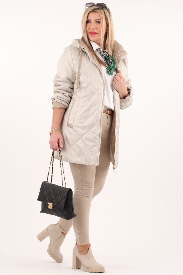 Przejściowa pikowana kurtka perłowa z beżową podszewką