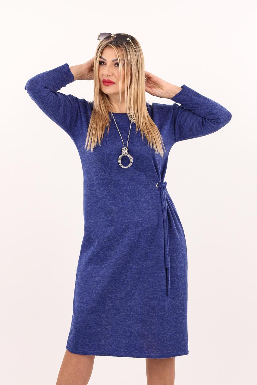 Sukienka na co dzień plus size chabrowa – moda dla puszystych