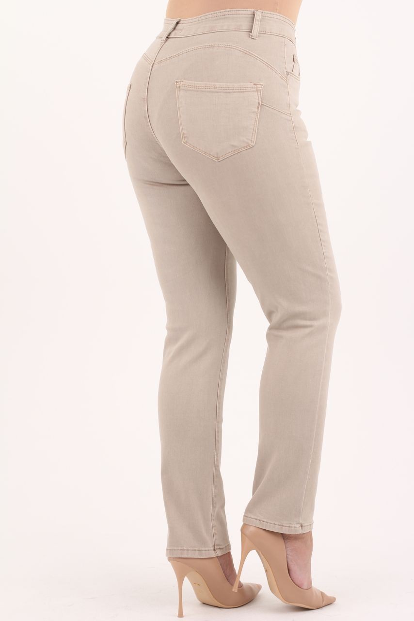 Beżowe jeansy plus size