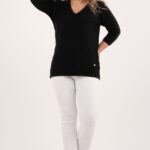 czarny-sweter-ze-srebrna-nitka (4)