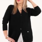 czarny-sweterek-zapinany-na-guziki-plus-size (6)