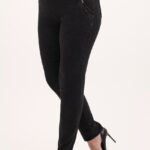 elastyczne-spodnie-jeansowe-czarne-plus-size (6)