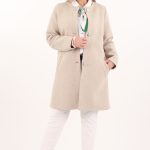 Elegancki płaszcz ze srebrną nitką beżowy