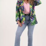 kolorowy-prosty-zakiet-w-roslinny-wzor (1)