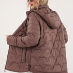 Kurtka z regulowaną długością przejściowa brązowa