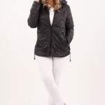 kurtka-z-regulowana-dlugoscia-przejsciowa-czarna (3)